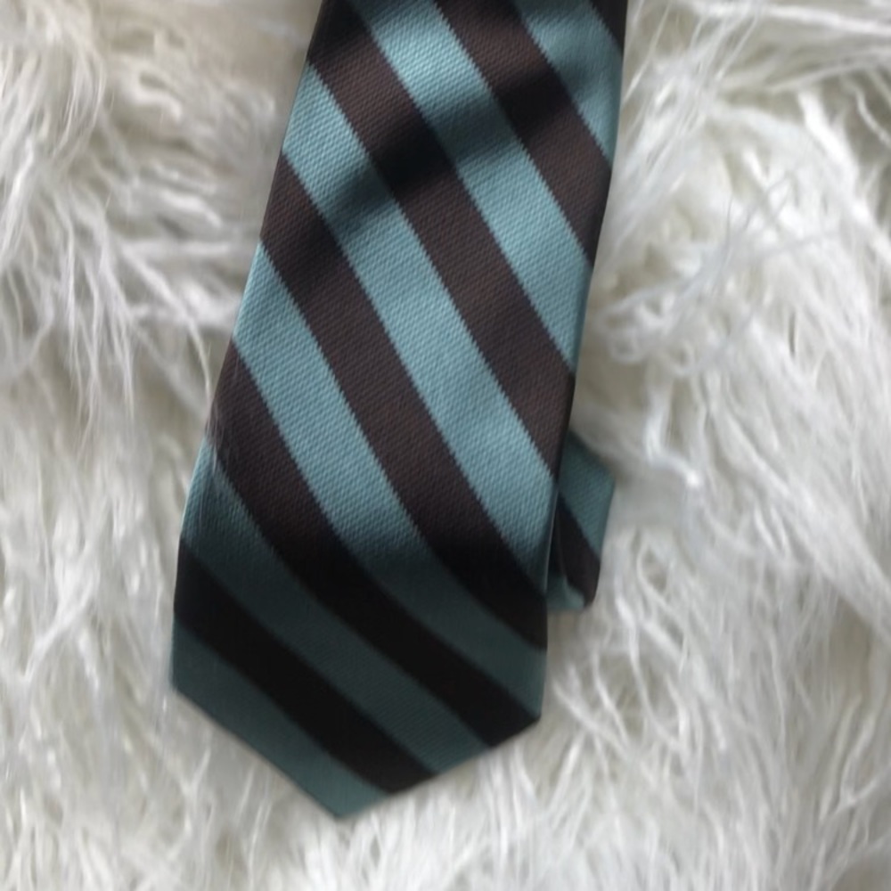 J.crews Crewcuts tie. In brown& dusty teal blue.